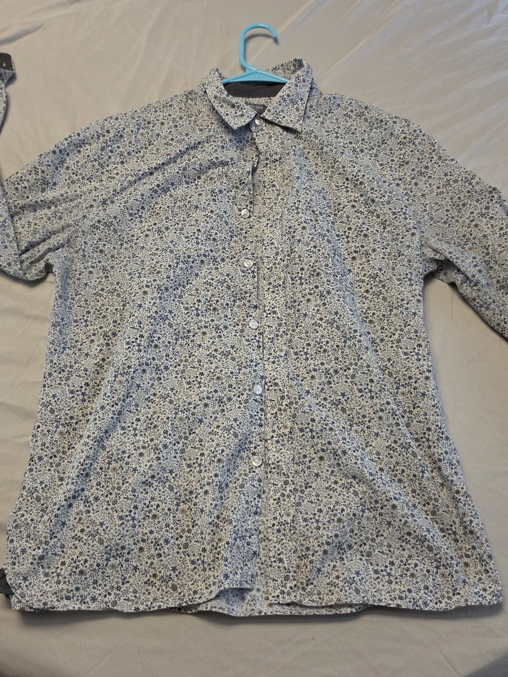 Van Heusen White and Blue Micro Floral Button-Down Shirt